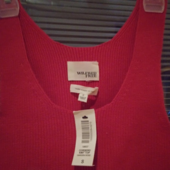 crop top - Picture 2 of 5